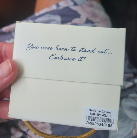 NIP-Embracelets Sparkle Gold-Inscribed Happy Girls Shine Brighter  ✨️ 💖 - Picture 6 of 6